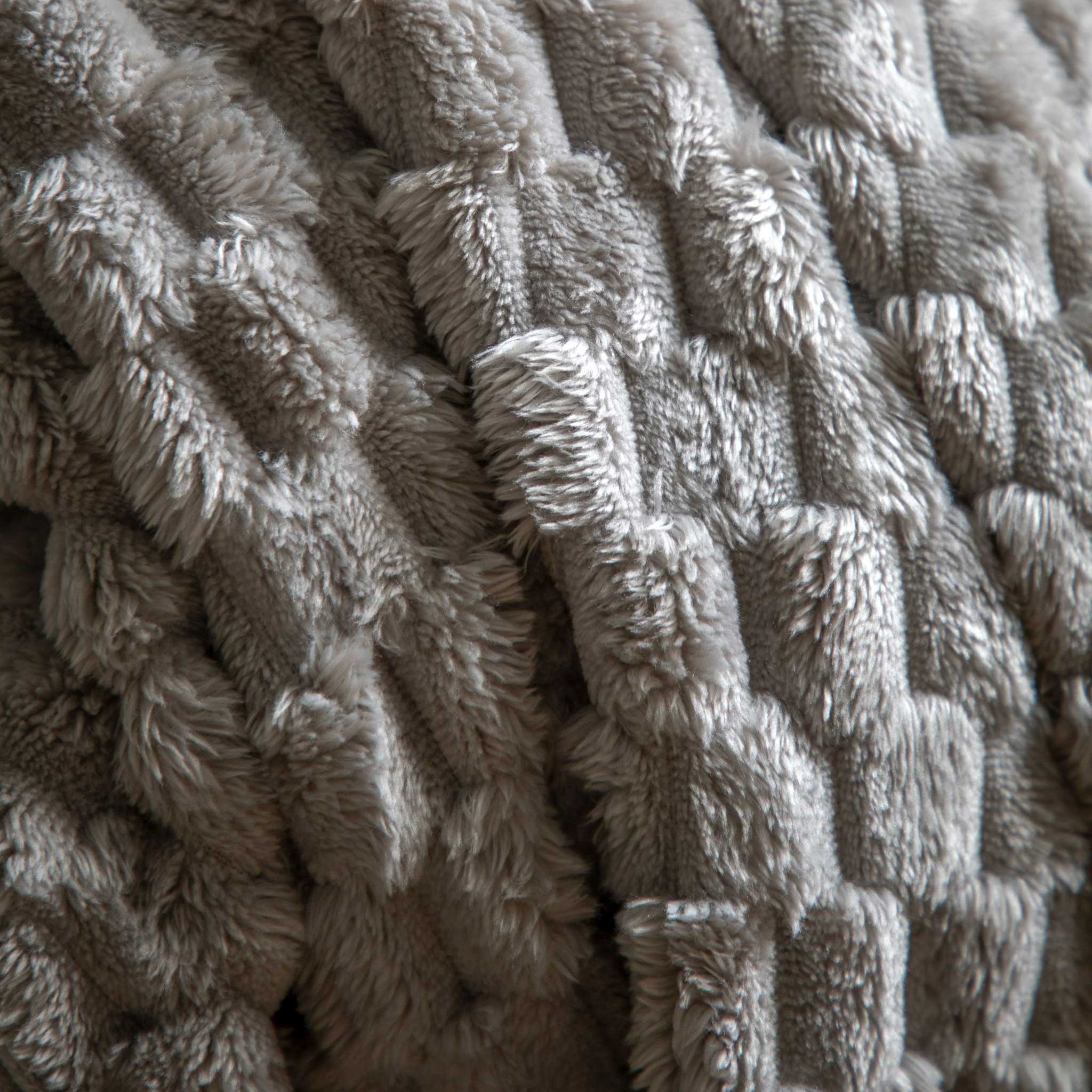 Jacquard Grey Velvet Knitted Throw